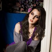 Alana Grace - List pictures