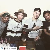 2win - List pictures