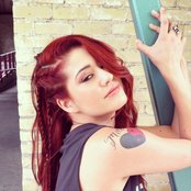 Nikki Williams - List pictures