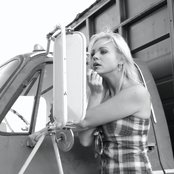 Chloe Johns - List pictures