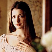 Anne Hathaway - List pictures