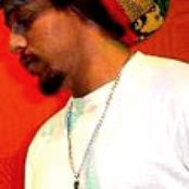 Black Alien - List pictures