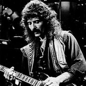 Tony Iommi - List pictures