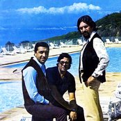 Som Três - List pictures