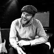 Alex Clare - List pictures