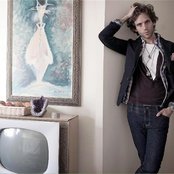 Mika - List pictures