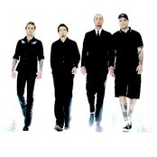 Goldfinger - List pictures