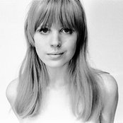 Marianne Faithfull - List pictures
