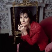 Enya - List pictures