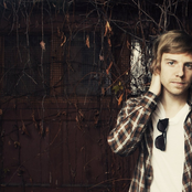 Andrew Belle - List pictures