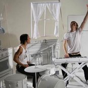 Matt & Kim - List pictures