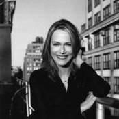 Peggy Lipton - List pictures