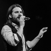 Cody Belew - List pictures