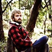 Xavier Rudd - List pictures