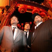 Fun Lovin Criminals - List pictures