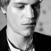 Johnny Flynn - List pictures