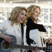 Tolmachevy Sisters - List pictures