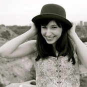 Lucy Schwartz - List pictures