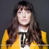 Clarice Falcão - List pictures