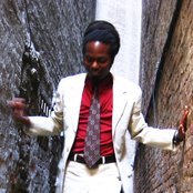 Nhojj - List pictures