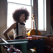 Esperanza Spalding - List pictures