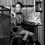 Caroline Henderson - List pictures