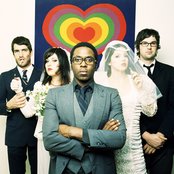 Pretty Girls Make Graves - List pictures