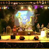 Cast - List pictures