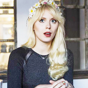 Amanda Jenssen - List pictures