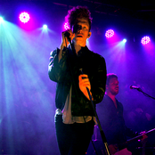 Erik Hassle - List pictures