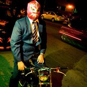 Mexicans With Guns - List pictures