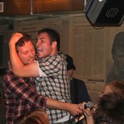 Ricochet - List pictures