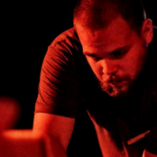 Com Truise - List pictures