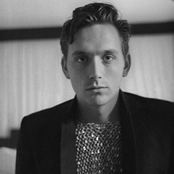 Gabriel Bruce - List pictures