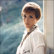 Julie Andrews - List pictures