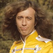 Robin Gibb - List pictures