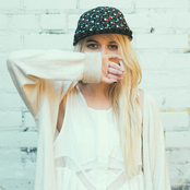 Holly Henry - List pictures