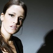 Carminho - List pictures