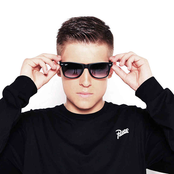 Lil Kleine - List pictures