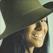 Buffy Sainte-marie - List pictures