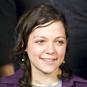 Natalia Lafourcade - List pictures