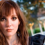 Sahara Smith - List pictures