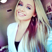 Alli Simpson - List pictures