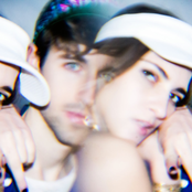 Holychild - List pictures