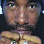 Junior Kelly - List pictures