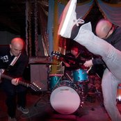 The Blind Shake - List pictures