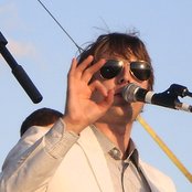 Eric Hutchinson - List pictures