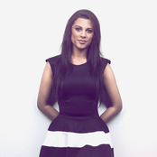 Mélanie René - List pictures