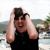 Danny Leiva - List pictures