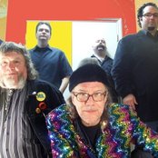 Brave Combo - List pictures